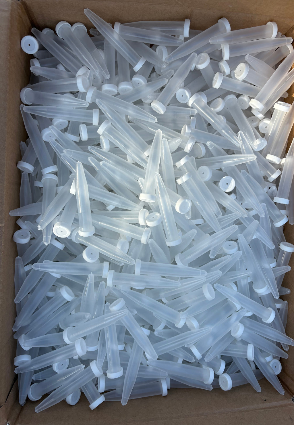 Bloemflesjes 7,5 cc met dop – Doos 4000 stuks