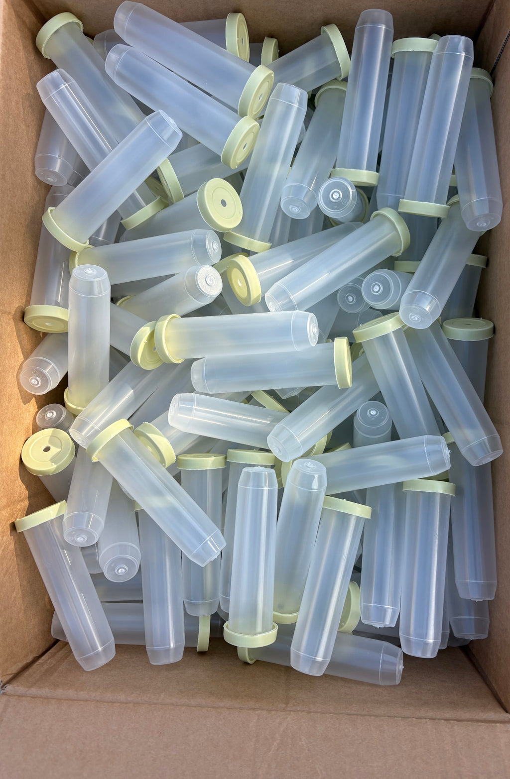 Bloemflesjes 60 cc met dop – Doos 700 stuks